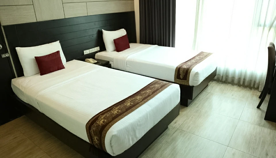 هتل باس سوئیتز نانا بانکوک